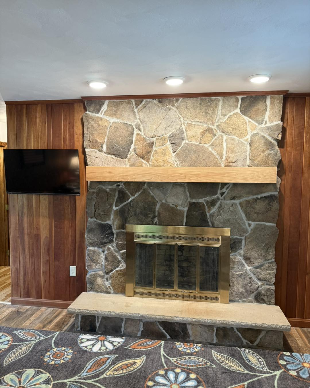 peacekitchens-fireplace